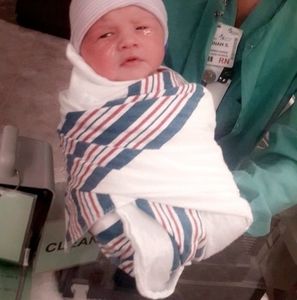 Meet your Posher, Edwinnaraveaz